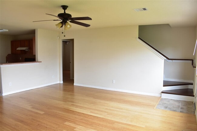 Building Photo - 3610 Barkers Crossing Ave