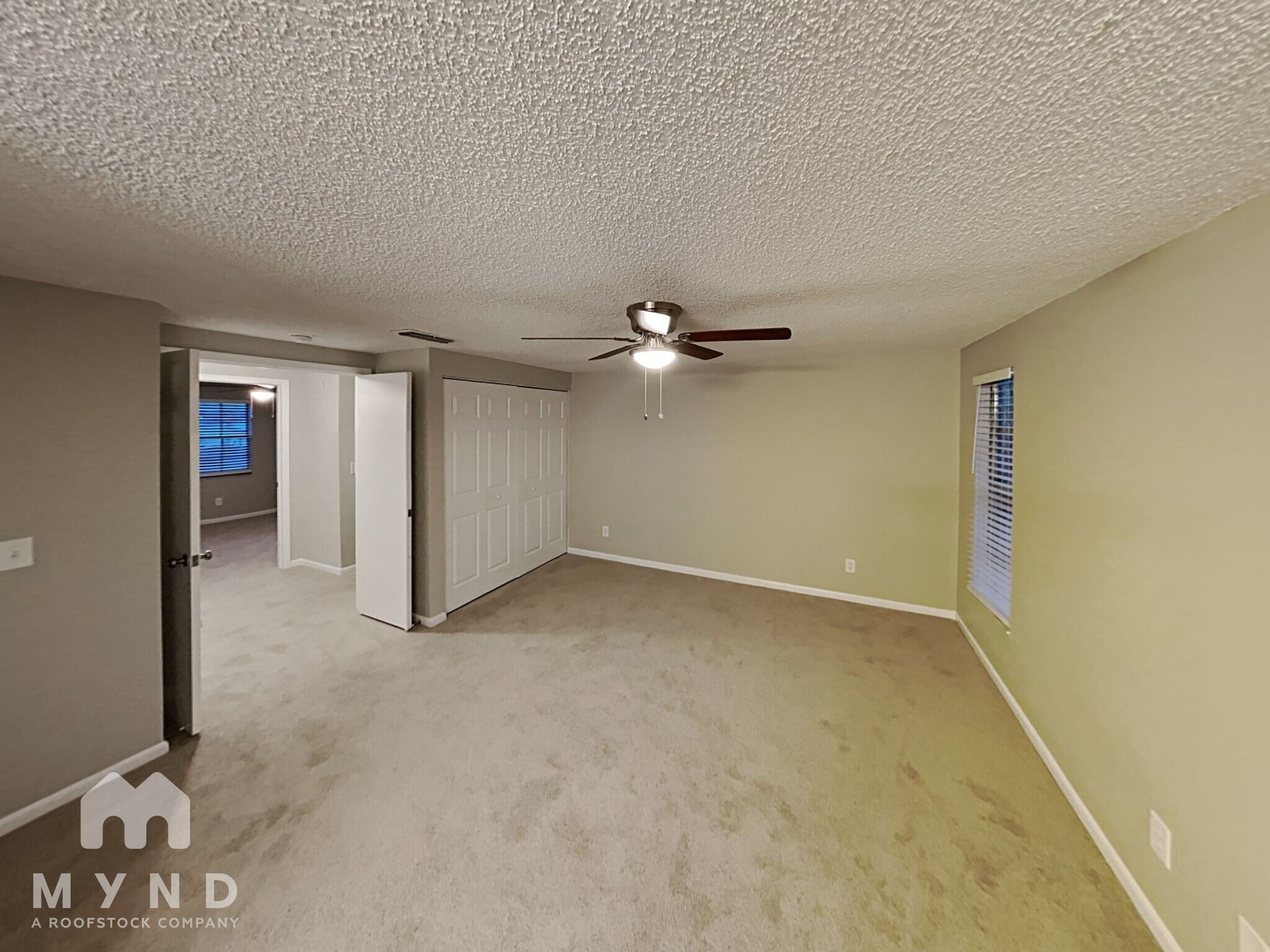 Building Photo - 632 Ephrata Dr
