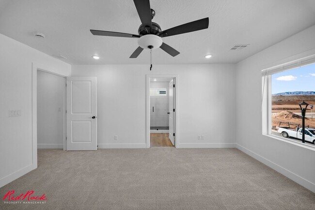 Building Photo - Brand New 3 Bedroom Townhome