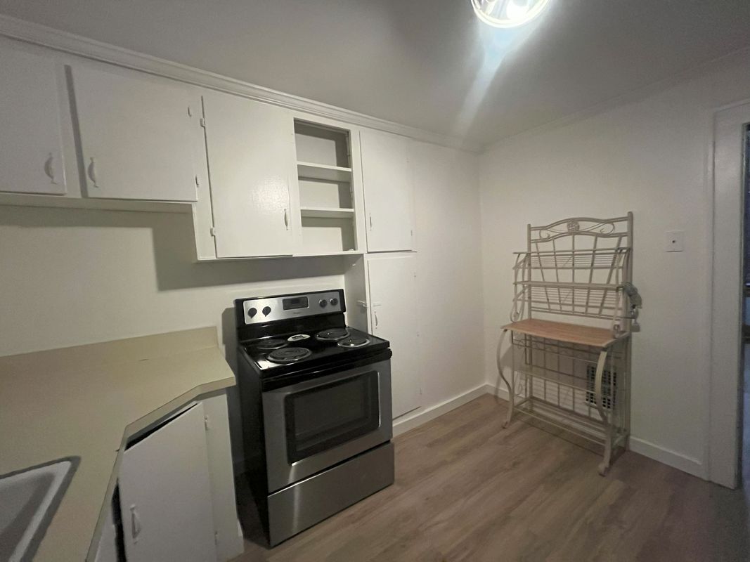 Building Photo - 16 Chatfield St