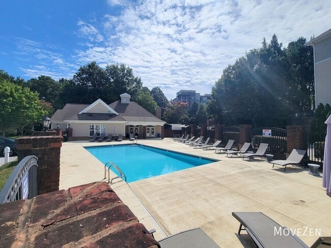 Building Photo - 2801 Stone Rock Dr