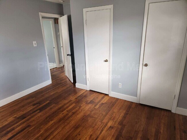 Building Photo - 16 Belvedere Rd