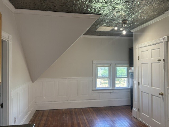 Building Photo - 229 COTTAGE ST