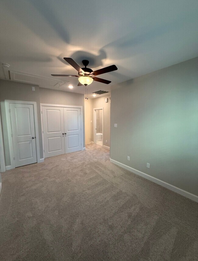 Building Photo - 3223 Full Bellied Ln