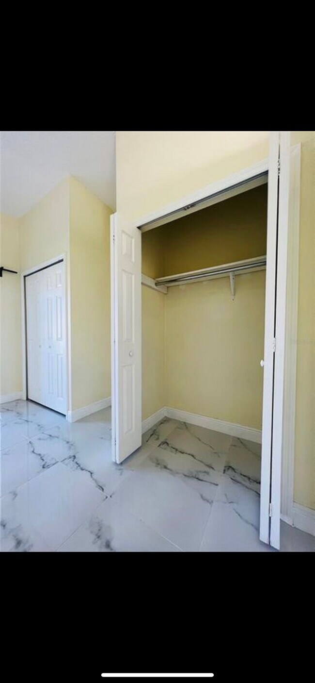 Building Photo - 1005 Universal Rest Pl