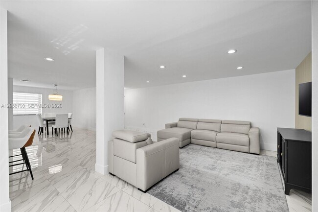 Building Photo - 3549 Magellan Cir
