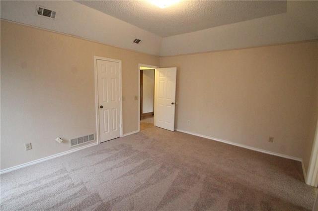 Building Photo - 4108 Mesa Dr