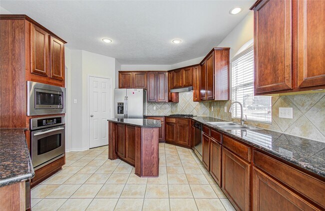 Building Photo - 226 Elana Ln