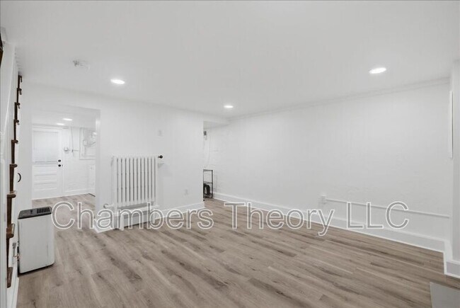Building Photo - 2230 Observatory Pl NW