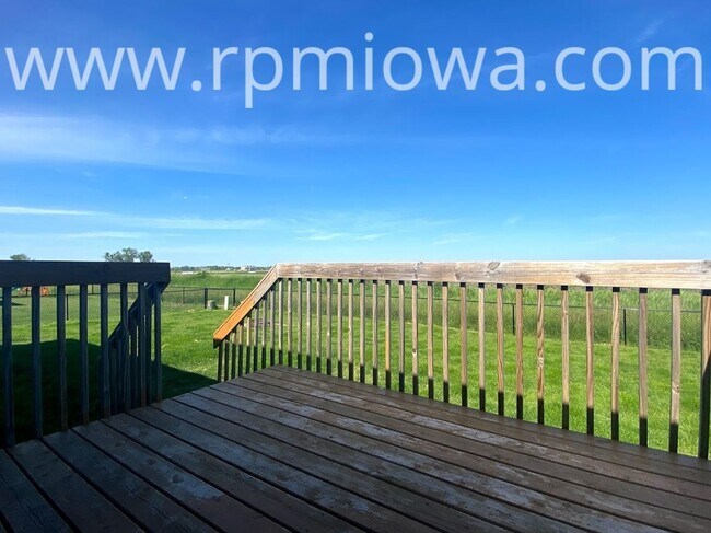 Building Photo - NEAR ABBIE GROVE ELEMENTARY!! 4 Bedroom, 3 Bath Home in Ankeny