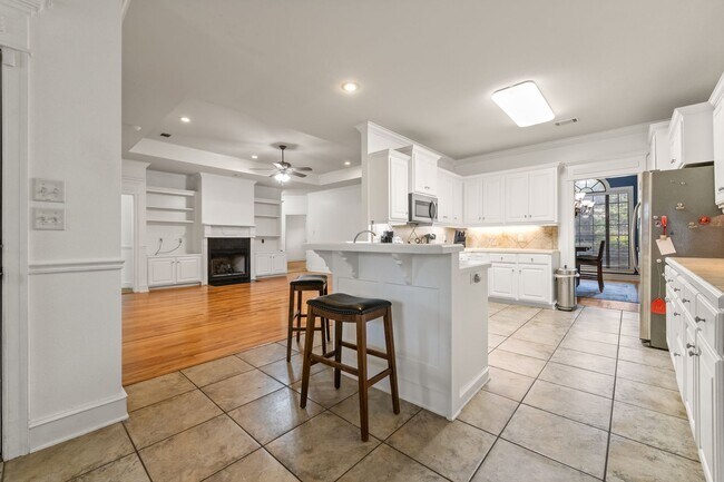 Building Photo - Solar Provided on Great Maumelle home