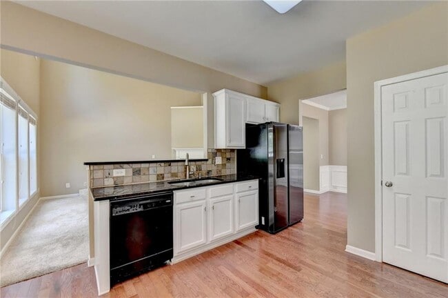 Building Photo - 5740 Crestwick Wy