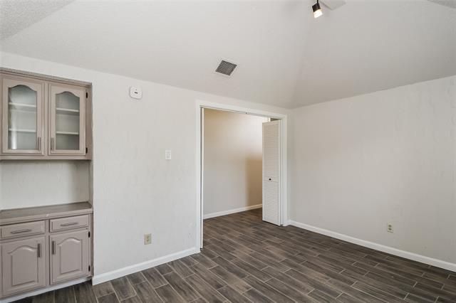 Building Photo - 2102 Monterrey Pl
