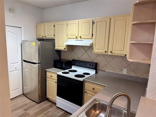 Building Photo - 1225 Lake Shadow Cir