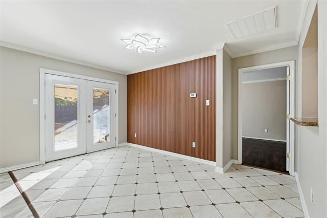 Building Photo - 2918 St Rita Dr