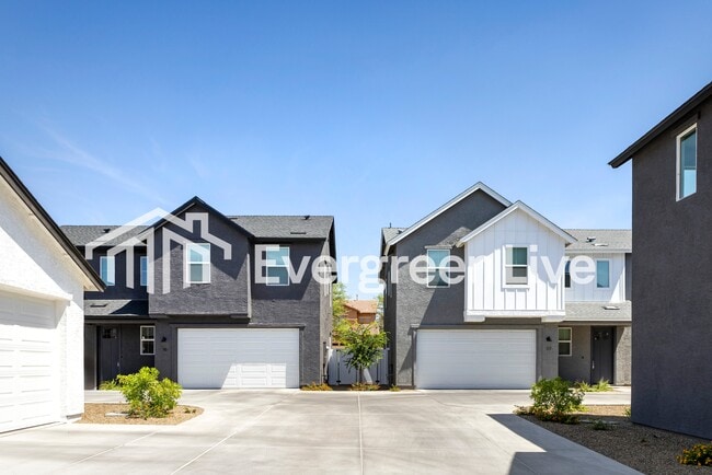 Building Photo - 9117 N 181st Ave