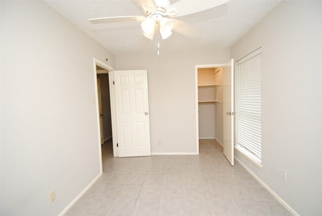 Building Photo - 3121 Trembling Creek Cir