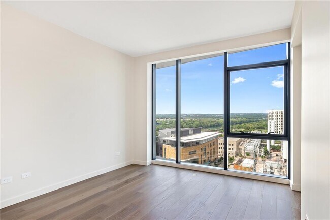 Building Photo - 202 Nueces St