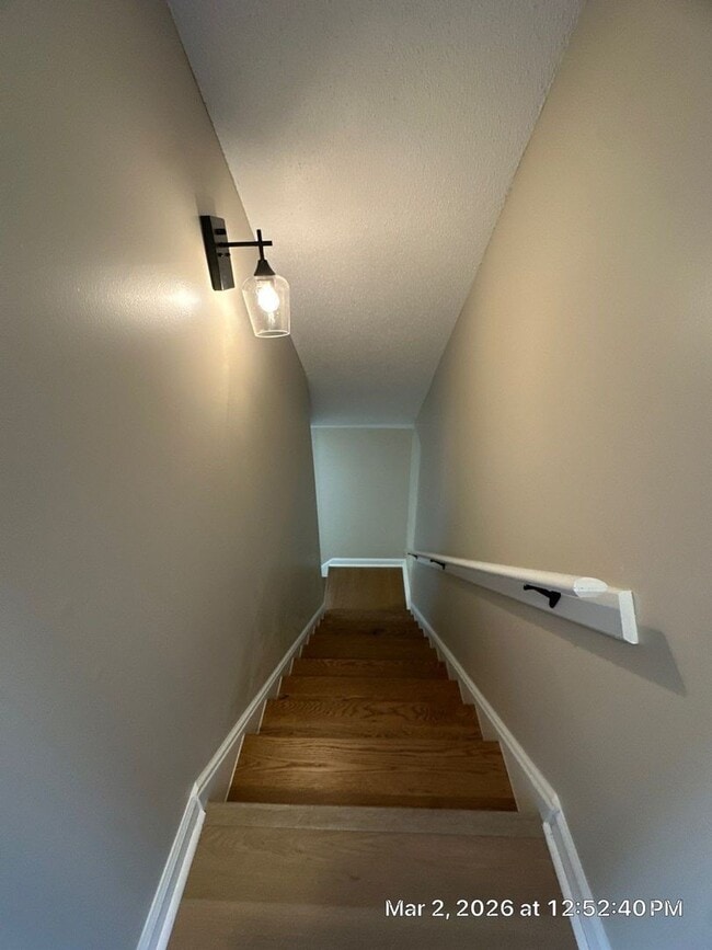 Building Photo - Germantown/ Gorgeous 5 Bedroom Home Newly Renovated