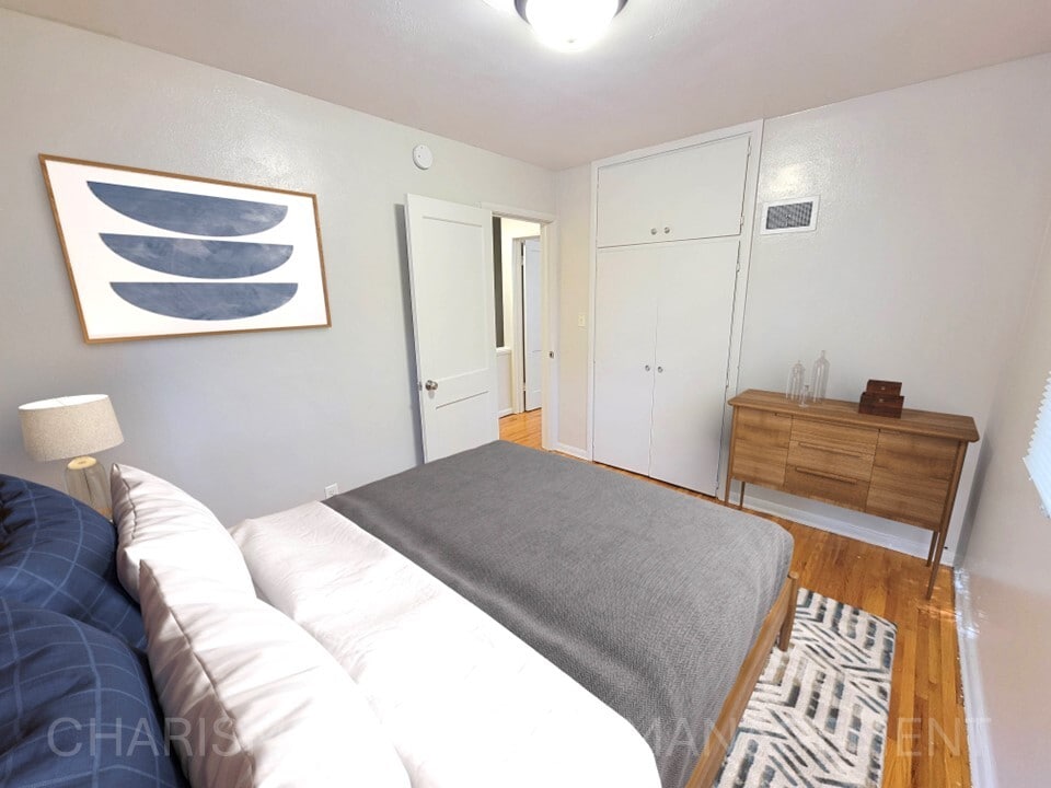 Building Photo - 2012 S Covell Ave