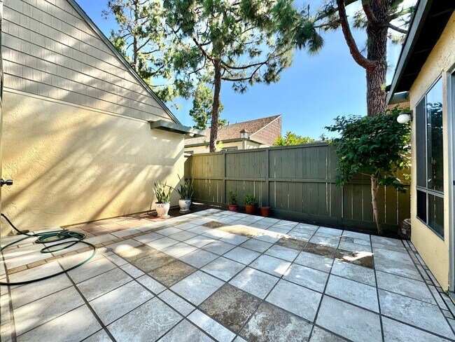 Building Photo - Beautiful 4Bd/2Ba located in Mira Mesa!