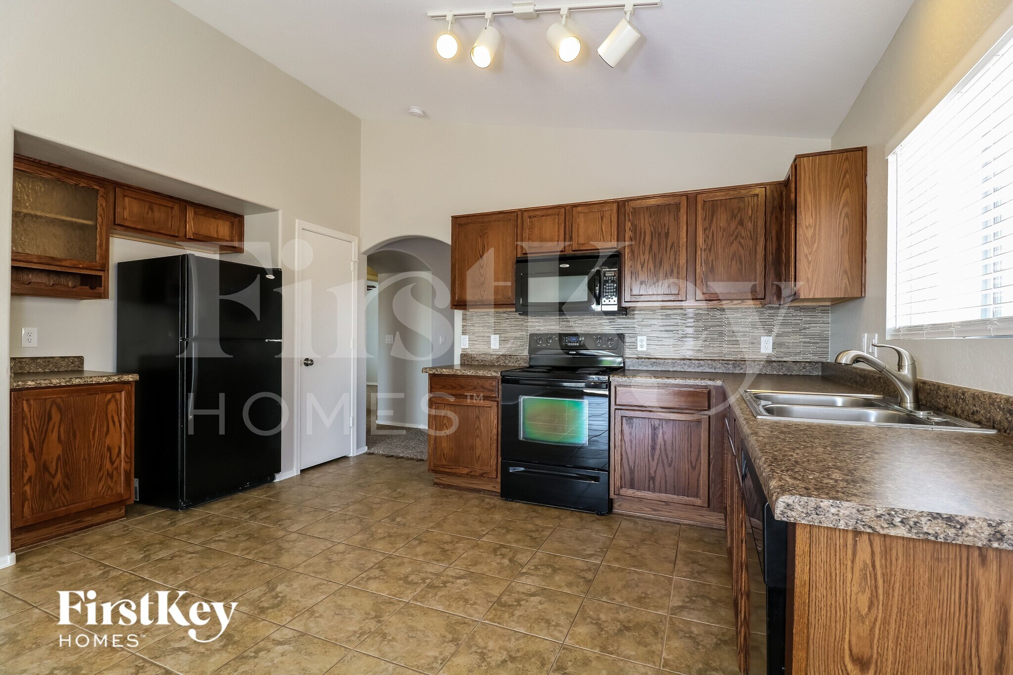 Building Photo - 1071 S 224th Ln