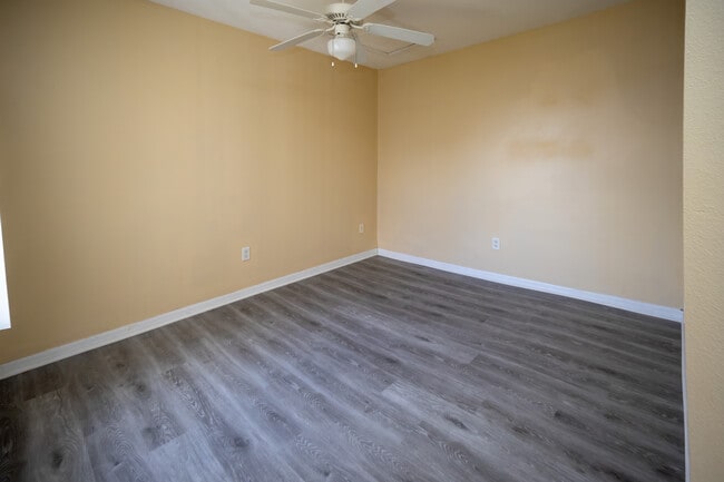 Building Photo - ICW-873 Caribbean Dr.