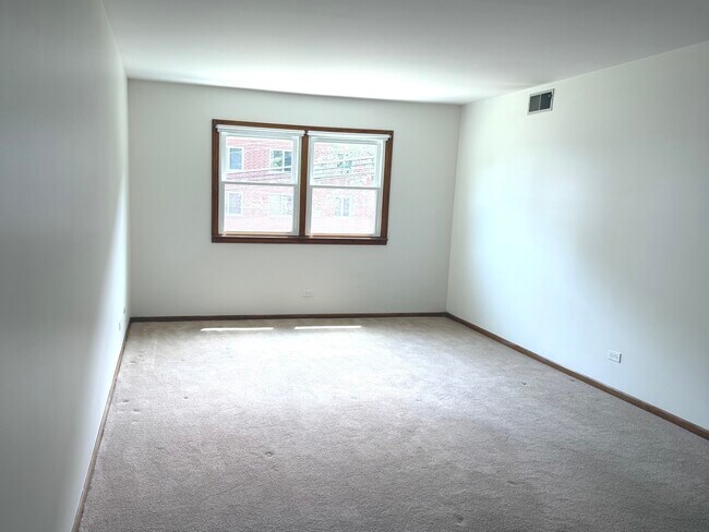 Building Photo - 901 E Ardyce Ln