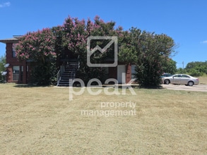 Building Photo - $1,125 2 Bed, 1 Bath in Weatherford! Apply now and save $575! Offer through 5/31!