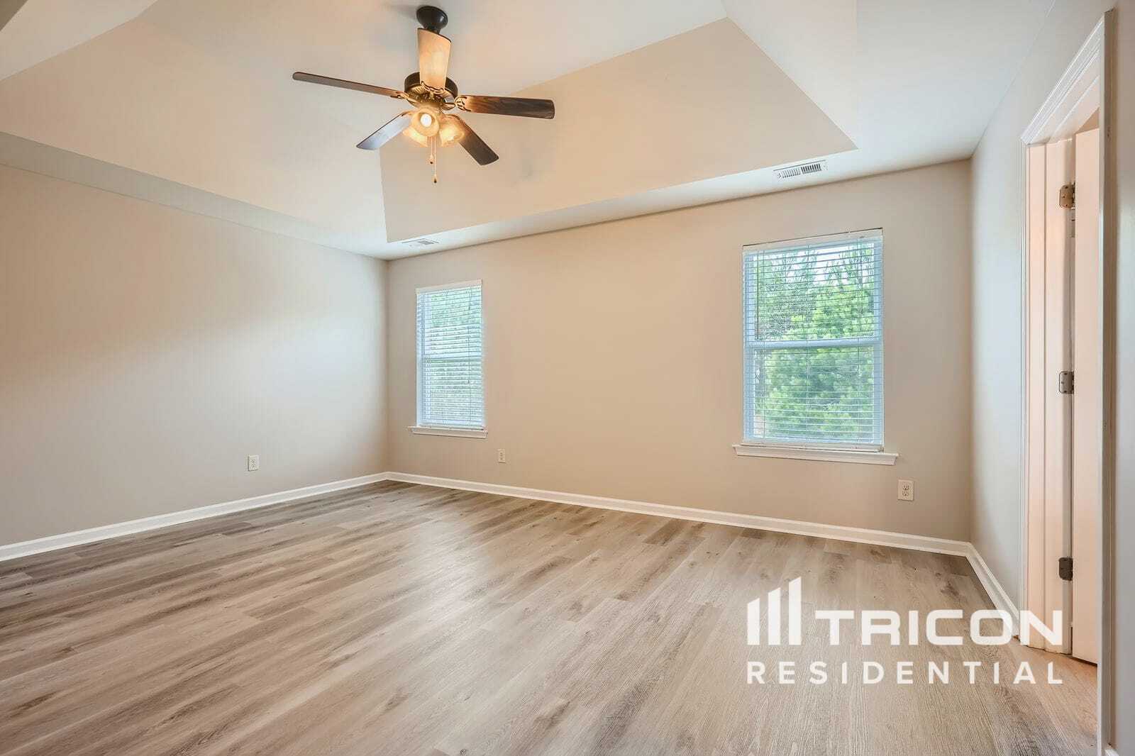 Building Photo - 247 Bollen Ln