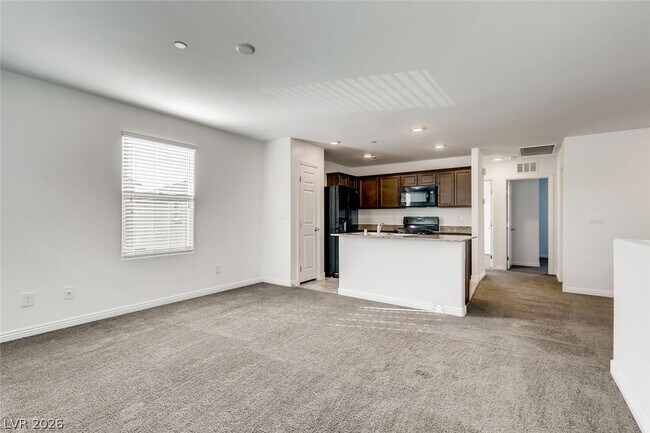 Building Photo - 4496 Pencester St