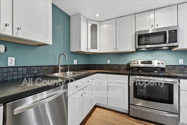 Building Photo - 5250 Garrison St