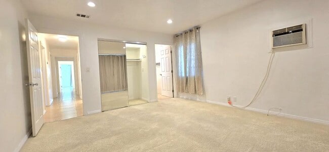 Building Photo - 9222 De Adalena St