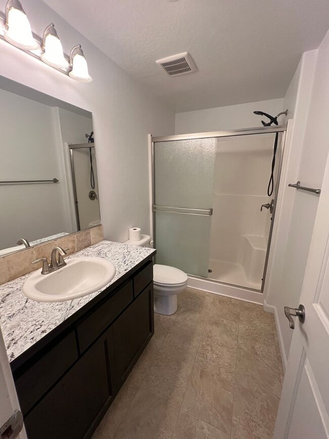 Building Photo - Beautiful 3 bedroom, 2 1/2 bath House with Ocean View!