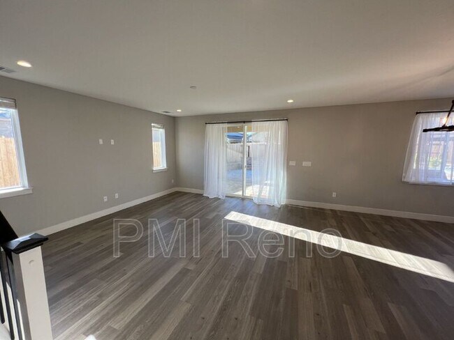Building Photo - 2176 Selway Dr