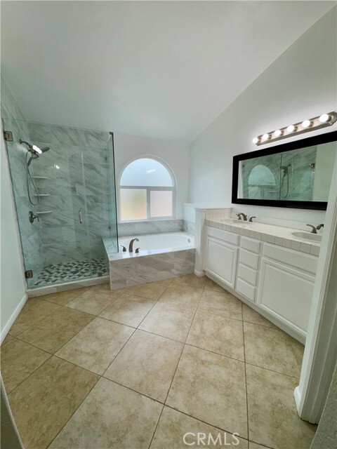 Building Photo - 25665 Sierra Leone Ct