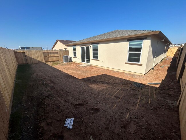 Building Photo - 12630 Rosefinch Wy