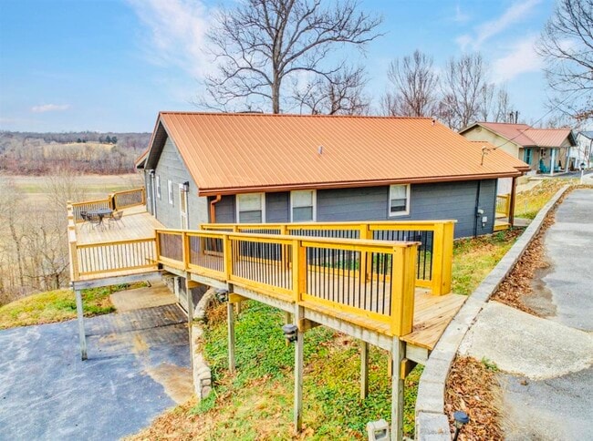 Building Photo - 73 Willow Tree Cir