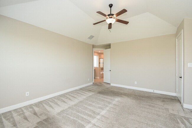 Building Photo - 2008 Harrow Oak Ln