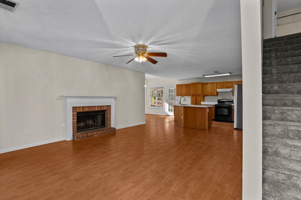 Building Photo - 2155 Southbrook Ridge NW