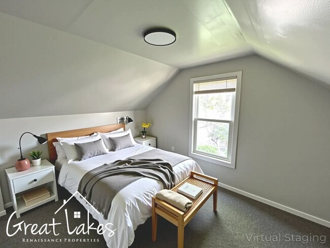 Building Photo - Stunning 3 Bedroom 1 Bathroom now availabl...