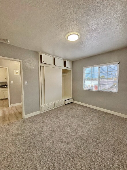 Building Photo - 528 W Magnolia St