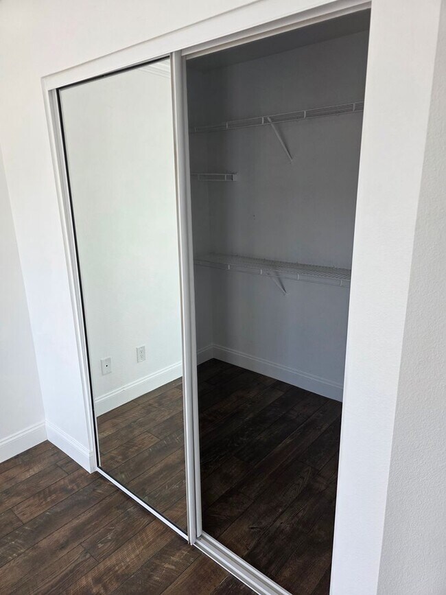 Building Photo - Newly Remodeled Home in South Temecula.