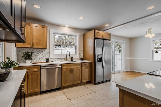 Building Photo - 63 Higby Rd