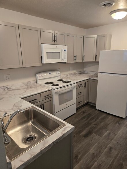 Building Photo - 221 Barre St