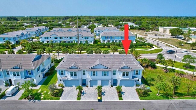 Building Photo - 229 Preserve Trl S