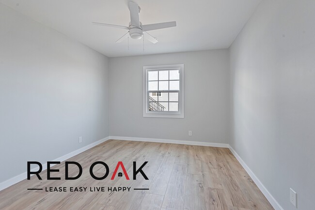 Building Photo - Cheerful, Newly Renovated Two Bedroom with...