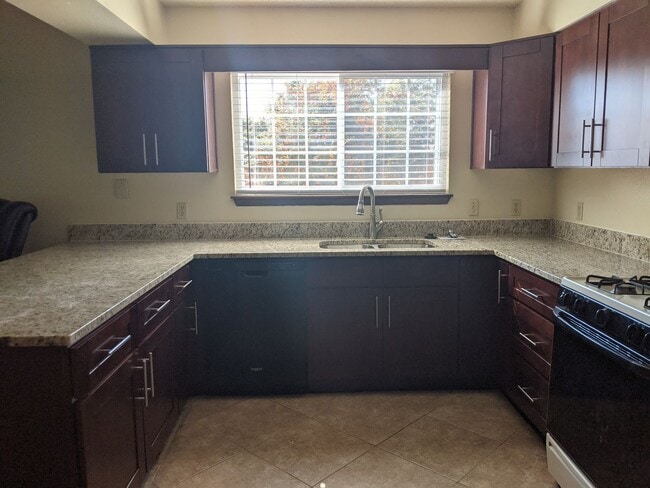 Building Photo - 3409 Mission Arch Dr