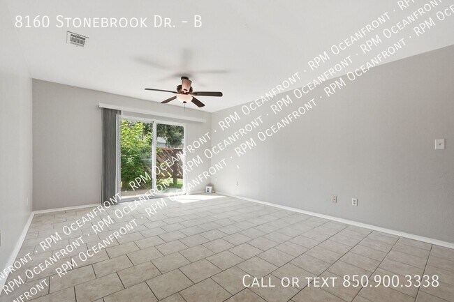 Building Photo - 8160 Stonebrook Dr