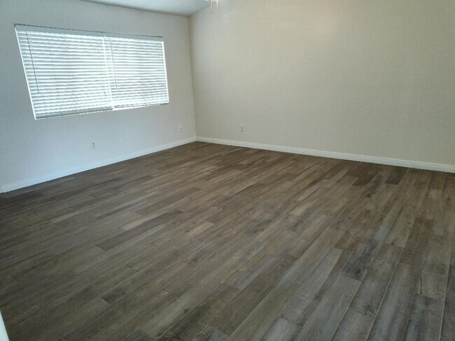 Building Photo - 8510 Eagles Landing Dr